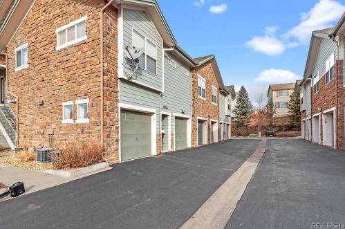 18781 Water Dr, Aurora CO 80013-6519 exterior