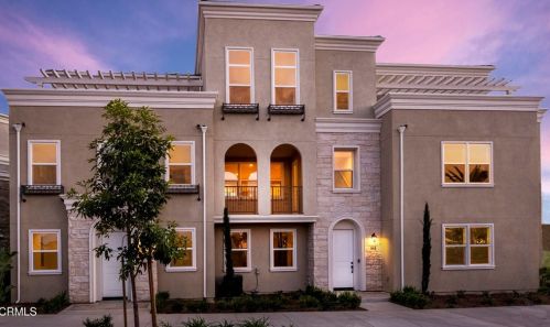 657 Winchester Dr, Oxnard, CA 93036