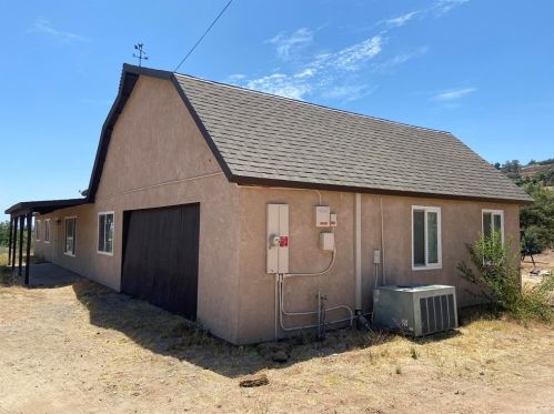 2208 Black Canyon Rd, Ramona, CA 92065-5511