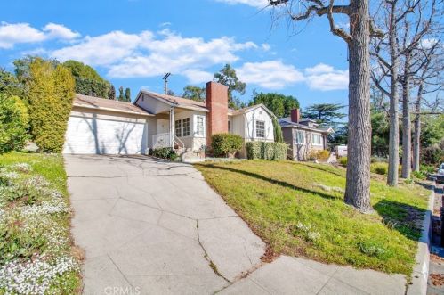 3513 Danny Dr, Glendale, CA 91214-1802