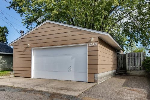 1244 James Ave, Saint Paul MN  55105-2946 exterior