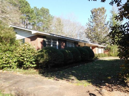 6147 Shamrock Dr, Porterdale, GA 30014-1591