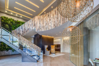 546 Colorado St, Glendale CA  91205-1607 exterior