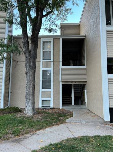 3874 Fraser St, Denver CO  80014-4060 exterior