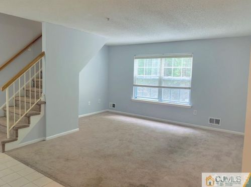 89 Prestwick Way, Edison NJ  08820-4684 exterior