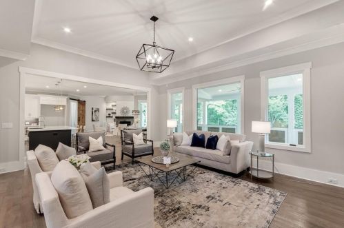 367 Herrington Dr, Atlanta GA  30342-3819 exterior
