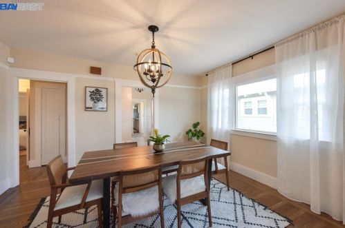 285 Stoakes Ave, San Leandro CA 94577-1735 exterior