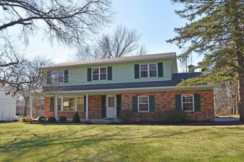 7525 Fourwinds Dr, Cincinnati, OH 45242-5914