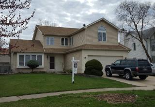 220 Green Mountain Dr, Lemont IL  60440-2522 exterior