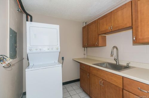 1106 Kaluanui Rd, Honolulu HI  96825-1350 exterior