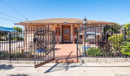 922 Cotton St, San Diego, CA 92102-3635