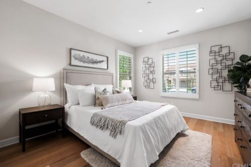 24 Constantine, Irvine CA  92620-3547 exterior