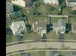 5319 Whispering Oaks Dr, Plainfield, IL 60586-6635