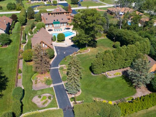9823 Wild Cherry Ln, Palos Park, IL 60464-1570