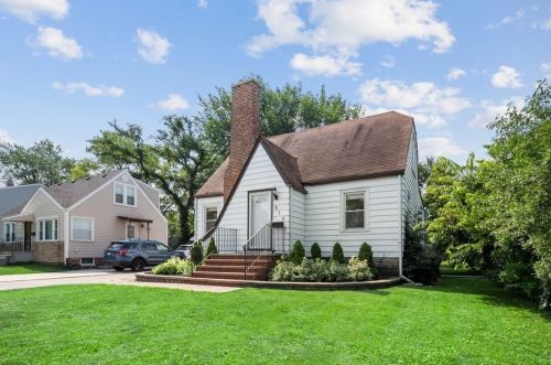 515 Washington St, Des Plaines, IL 60016-3029