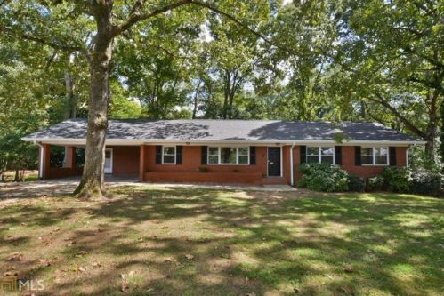 1724 Fairview Dr, Gainesville, GA 30501-2006
