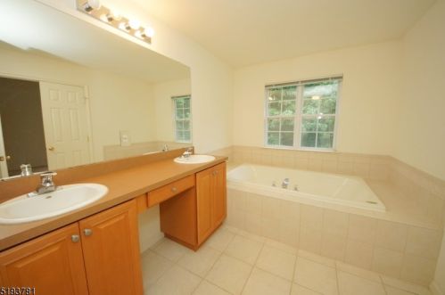 146 Jackson Ave, Princeton NJ  08540-1675 exterior