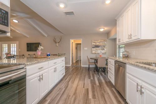 3613 Ashford Ave, Fort Worth TX  76133-3011 exterior