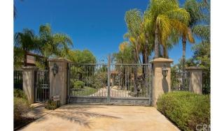423 Cleveland Way, Corona, CA 92881-5911