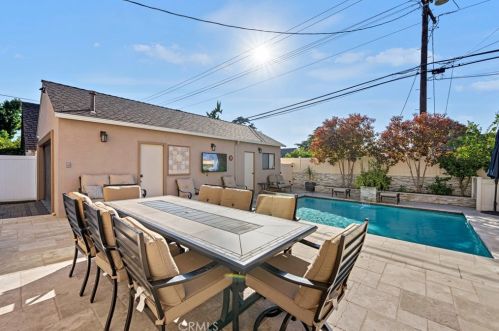 1215 Cordova Ave, Glendale CA  91207-1734 exterior