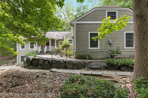252 Hillside Ave, Atlantic Highlands, NJ 07716-2153