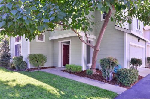 6358 Laguna Mirage Ln, Elk Grove, CA 95758-5461