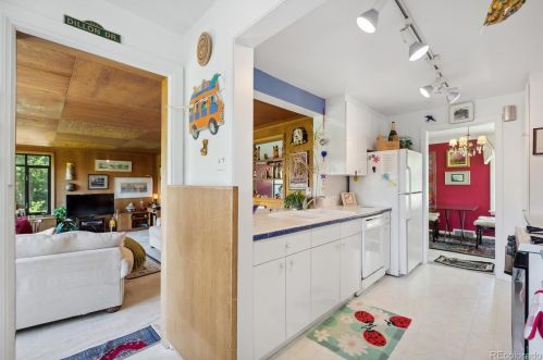 1050 Amherst Ave, Englewood CO 80113-1756 exterior