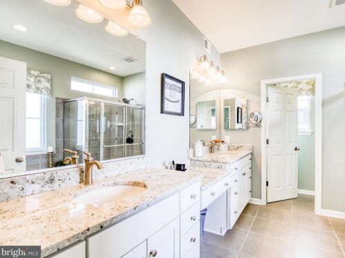 395 Lord Fairfax St, Charles Town WV 25414-2529 exterior