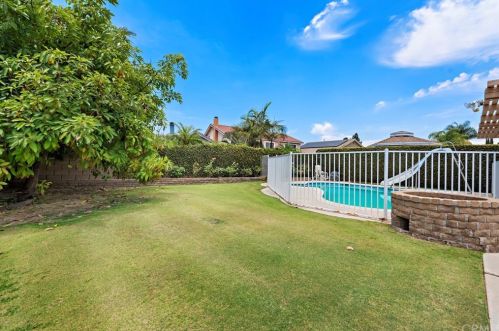 7301 Paseo Laredo, Anaheim CA  92808-1053 exterior