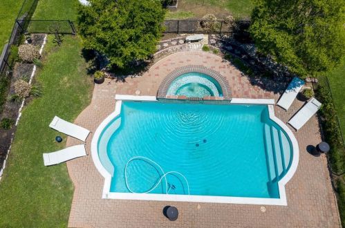 1120 Wishing Wl Ct, Cedar Hill TX 75104-8255 exterior