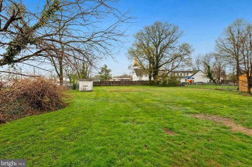 8632 Anderson Ave, Marshall, VA 20115-3703