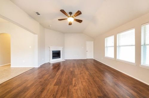 3803 Juniper Hills Dr, Rockwall, TX 75032-9234