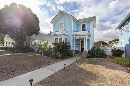 6527 Bright Ave, Whittier, CA 90601-4504