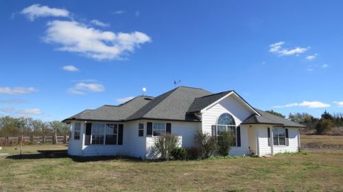 7950 Prentice Rd, Newkirk, OK 74647-7437