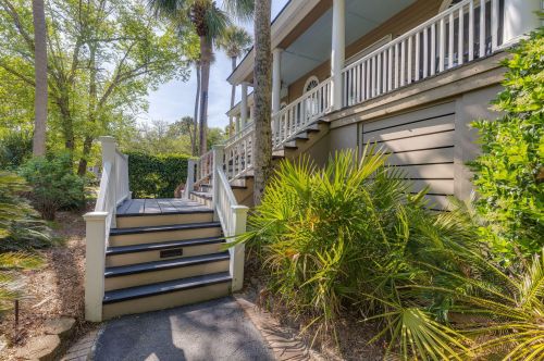 34 Dune Rdg Ln, Isle Of Palms SC  29451-3848 exterior