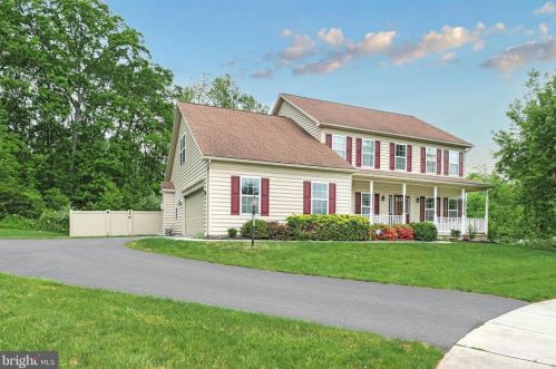 2285 Trotter Ridge Ct, York, PA 17408-4217