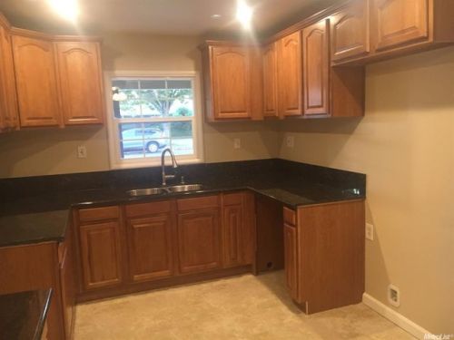 1328 Trombetta Ave, Modesto, CA 95350-5321