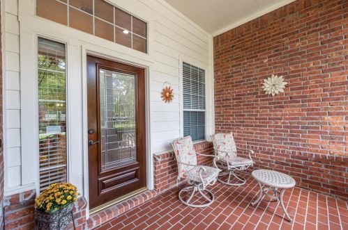 15 Victory Lake Dr, Conroe TX  77384-4543 exterior