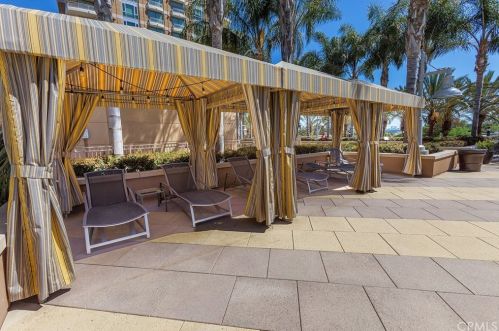 5082 Scholarship, Irvine CA  92612-5695 exterior