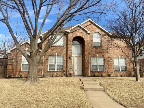 3213 Deep Springs Dr, Plano TX  75025-3964 exterior
