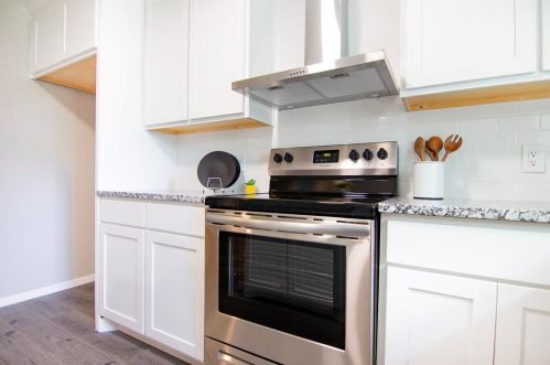 2504 Capri Dr, Fort Worth TX  76114-1725 exterior