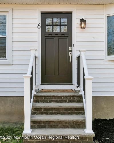 6 Kuzyk Rd, Upper Freehold Township, NJ 08514-2440