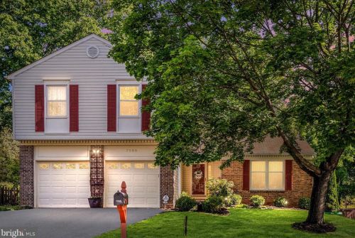7588 Woodstown Dr, Springfield, VA 22153-3528