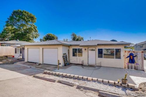 2325-27 Peppermint Ln, Lemon Grove, CA 91945-3442