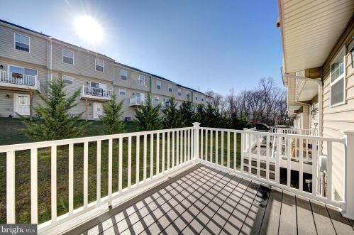 33 Mustang Dr, Hanover PA  17331-3494 exterior