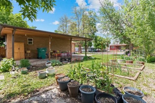 5890 4 Ave, Denver CO 80226-1844 exterior