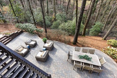 700 Glengate Pl, Atlanta GA  30328-7257 exterior