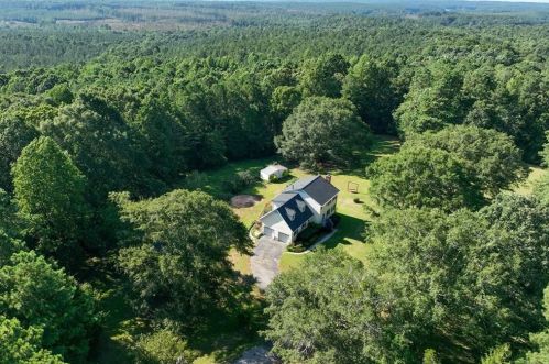 1308 Cross Plains Hulett Rd, Carrollton GA  30116-6643 exterior