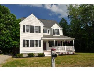 36 Wyman St, Hillsboro, NH 03244-5449