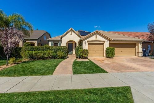 3249 Powers Ave, Clovis, CA 93619-9506